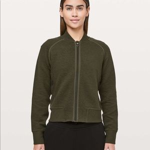 Lululemon On Repeat Bomber